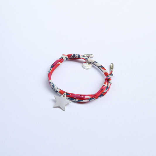 Cord bracelet with engravable star charm for little ones