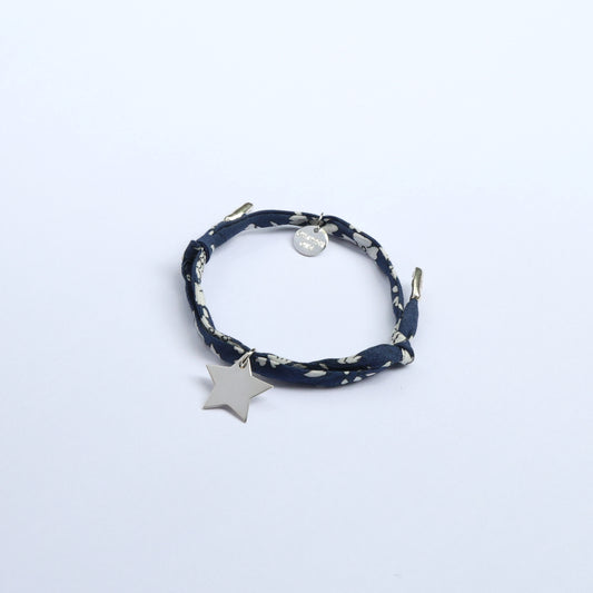 Navy blue bracelet with engravable silver star charm for little ones